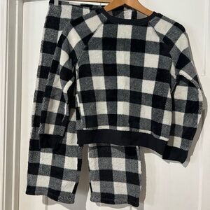 Cat & Jack Cozy Black and White Checkered Kids Pajamas